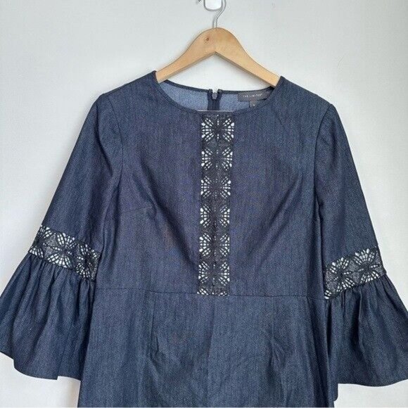 The Limited Denim Shift Dress 3/4 Bell Sleeve Womens Sz 8 Blue Crochet Lace Trim - Picture 3 of 9
